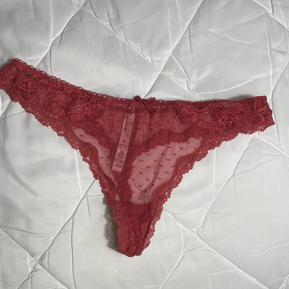 Victoria secret pace thong